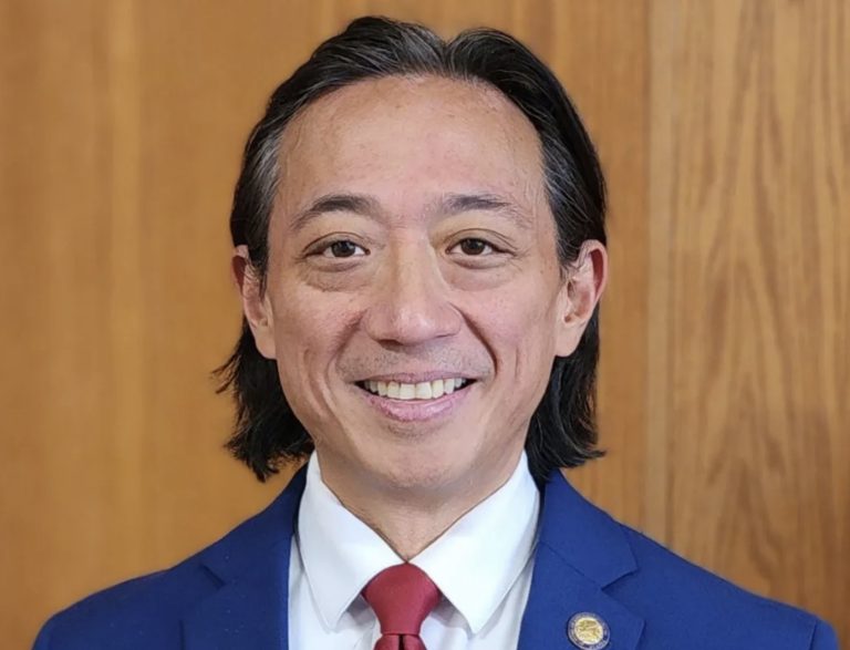 Libby Dalton: Sen. Kawasaki using public resources to campaign violates the law