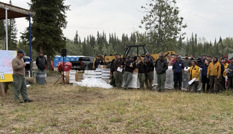 Alaska management team takes command of Mukluk Fire as Canadian aircraft and additional crews arrive